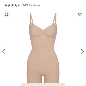 Skims shapewear ”Mid thigh bodysuit” - Skims shapewear ”Seamless sculpt Mid Thigh Bodysuit” i storlek L och färgen Mica. Ej använd utan endast testad på. Ger bra support och är väldigt bekväm att ha på sig! Har vanligtsvis storlek M, men denna passar jättebra