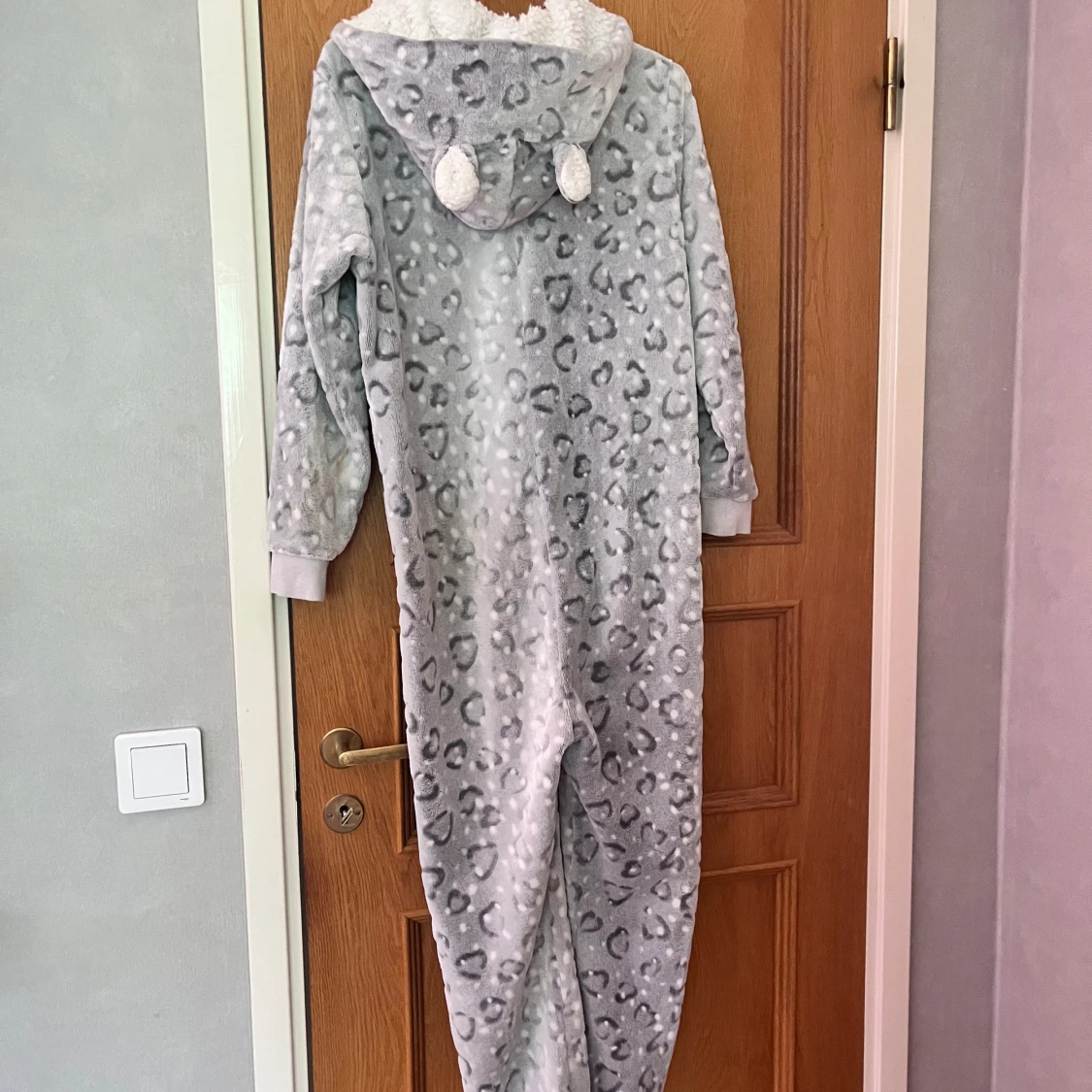 Onepiece med luva - 90