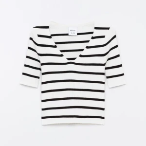 Topp ribbad och randig - T-shirt/Topp med längre armar Ribbad och randig Lefties Storlek S🙌🏽