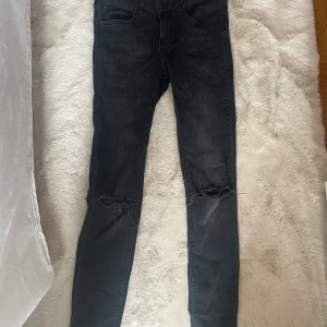 Svarta jeans - Bra skicka sköna och stretchiga