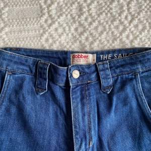 Jeans från märket Dobber i modellen ”The sailor” storlek 34