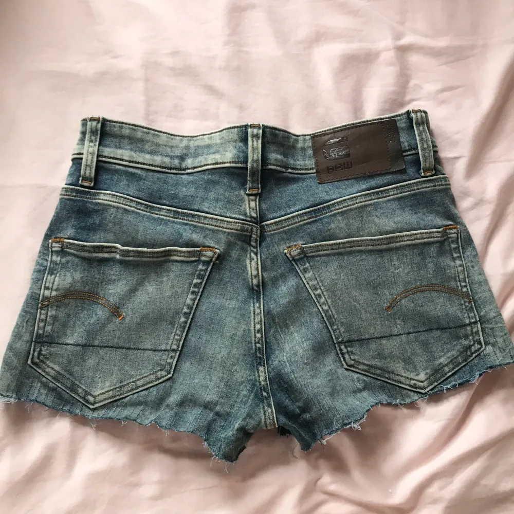 Jötte fina shorts . Shorts.