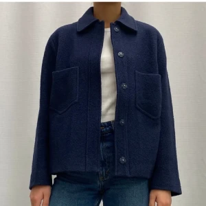 Massimo Dutti jacka  - Superfin mörkblå jacka! perfekt nu till våren ❤️❤️