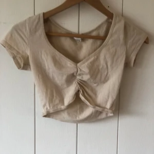 FIN SOMMARBLUS DESTINED💕 - Nyskick Strl S Märke Destined 