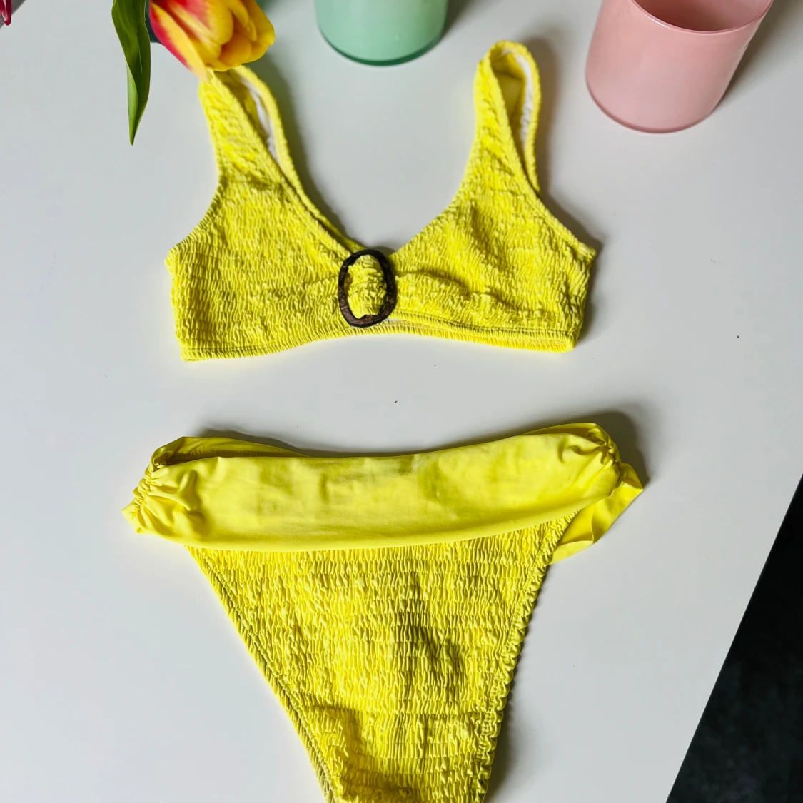 Gul Bikini oanvänd  - 90