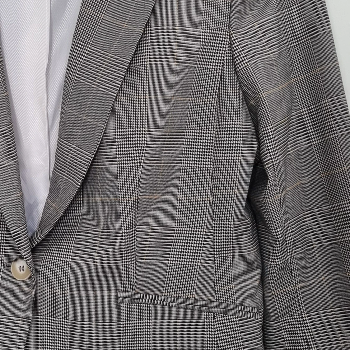 Kavaj svart/vit/beige - 91