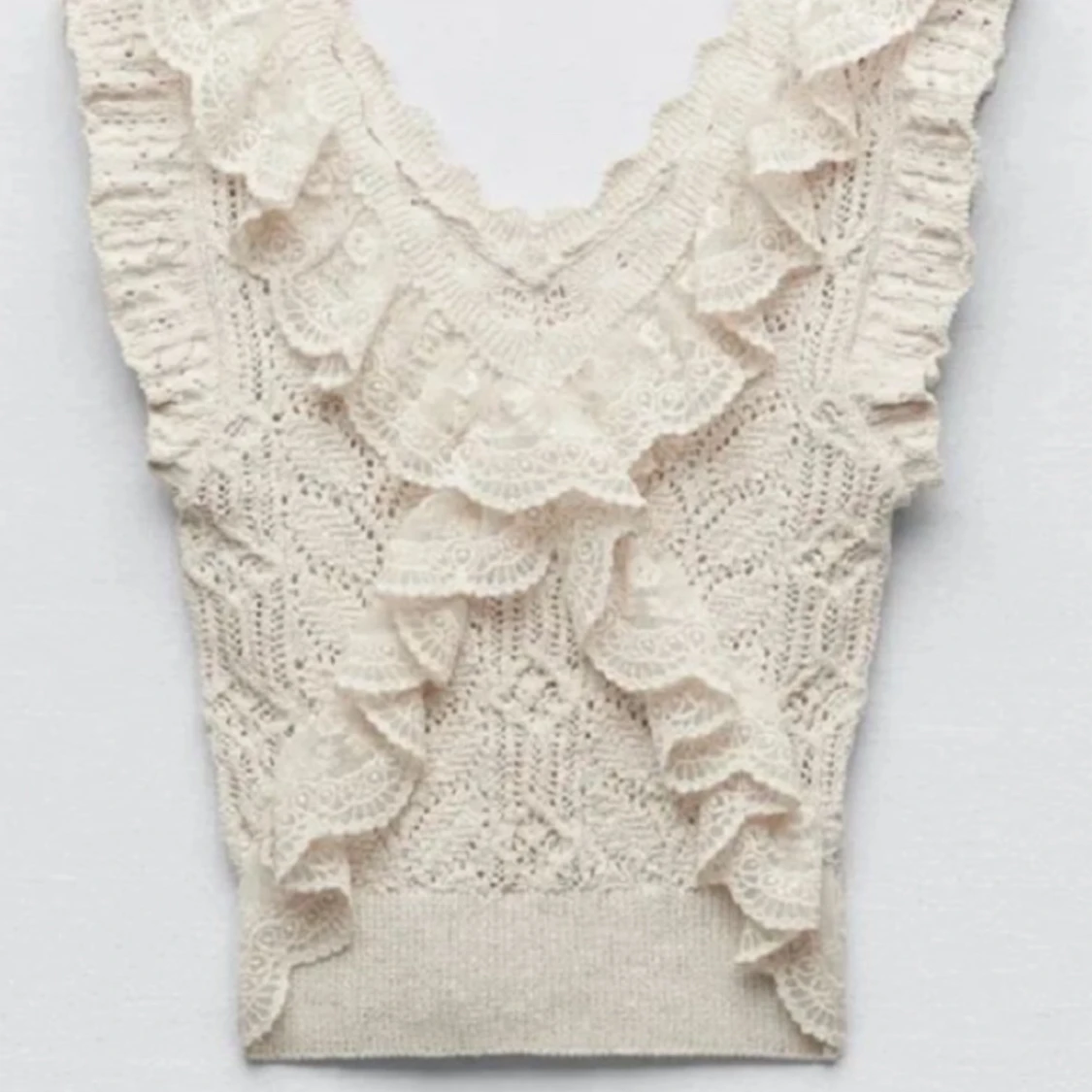 Zara topp med volanger