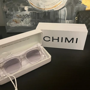CHIMIS 04 - Säljer helt oanvända CHIMIS i modellen 04 och färgen velat, nypris 1350💕