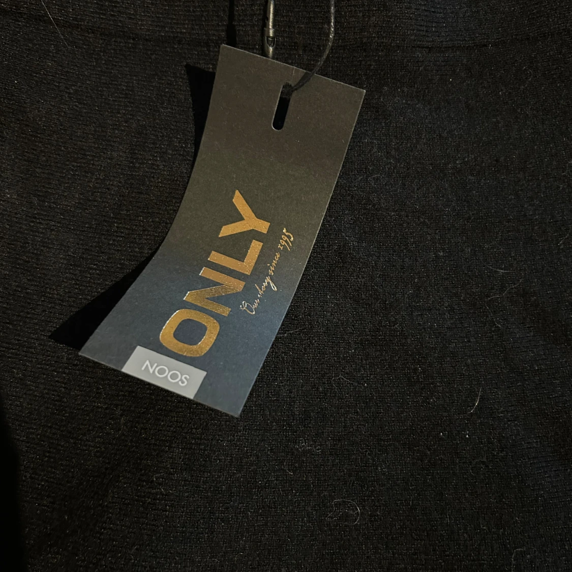 Kjol finstickad - 90