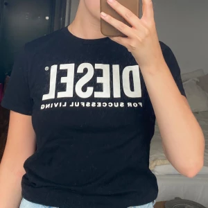 T-shirt från diesel  - En T-shirt från diesel i fint skick! Köpt på sellpy 