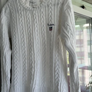 Kabelstickad fin tröja - Fint skick