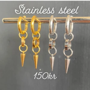 Örhängen  - Frakt 18kr ❤️