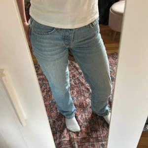 Lågmidjade jeans - Fina lågmidjade jeans i bra skick! Storlek s 🩷