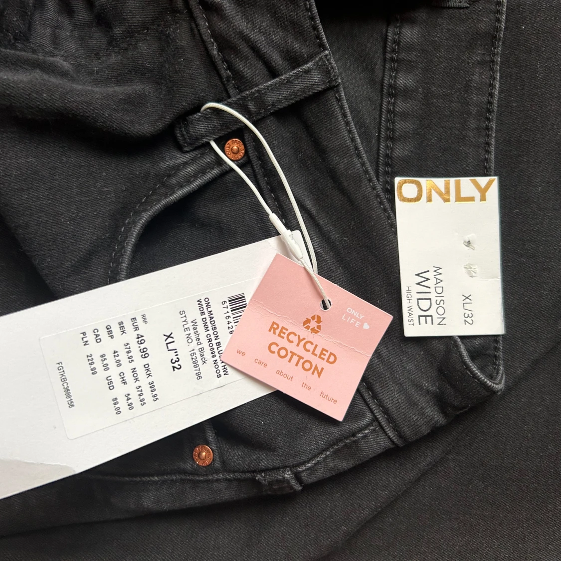 Svarta jeans, ONLY, strl XL/’’32 - 90