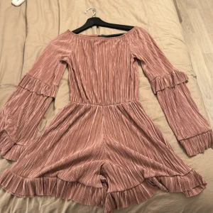 Ginatricot dress - Dress from ginatricot .size S. brand new. 