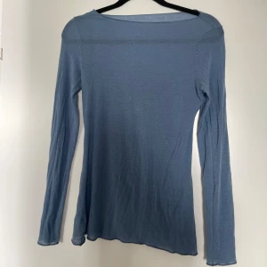 Intimissimi tröja - Blå intimissimi teöja i fin skick, knappt använd Strl M