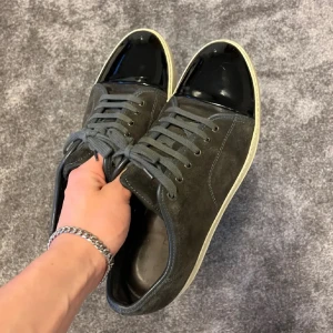 Lanvins 😎 - Ett par i princip helt oanvända lanvins😎 con 9/10. Priset är inte hugget i sten, kan gå ned i pris vid snabb affär🏆 Kom privat om eventuella frågor🌟