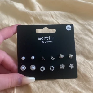 12 pack örhängen - Köpta på ut och penn 