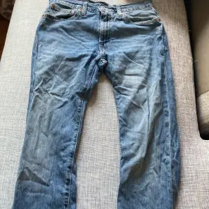 Levis 502 sitter som 501 fast mer slim jävligt snygga skick 10/10 w29 l32