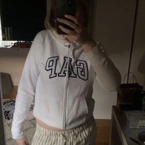 Gap zip  - Kun brugt få gange, så fejler intet. 