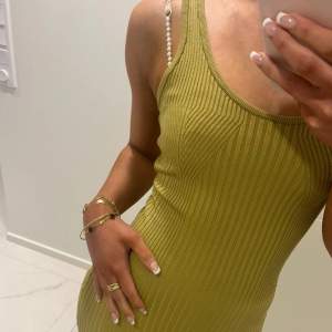 Olive green, xs