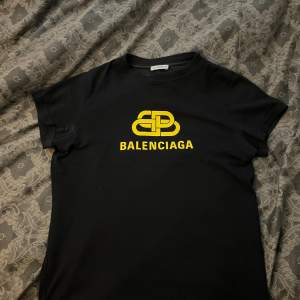 Balenciaga T-shirt, Condition 10/10. Great spring piece, Reciept from balenciaga is available.