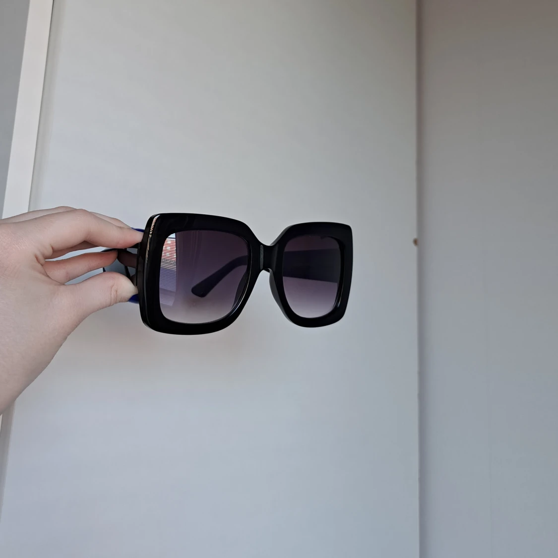 Svarta solglasögon  - 91