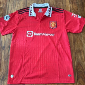 Fotbollströja - En Machester United tröja. Knappt använd.  Condition: 9/10