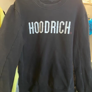 Hoodrich  - Storlek M hoodrich äkta använd Max 2 gånger 