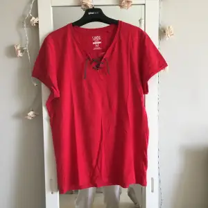 T-shirt  röd 