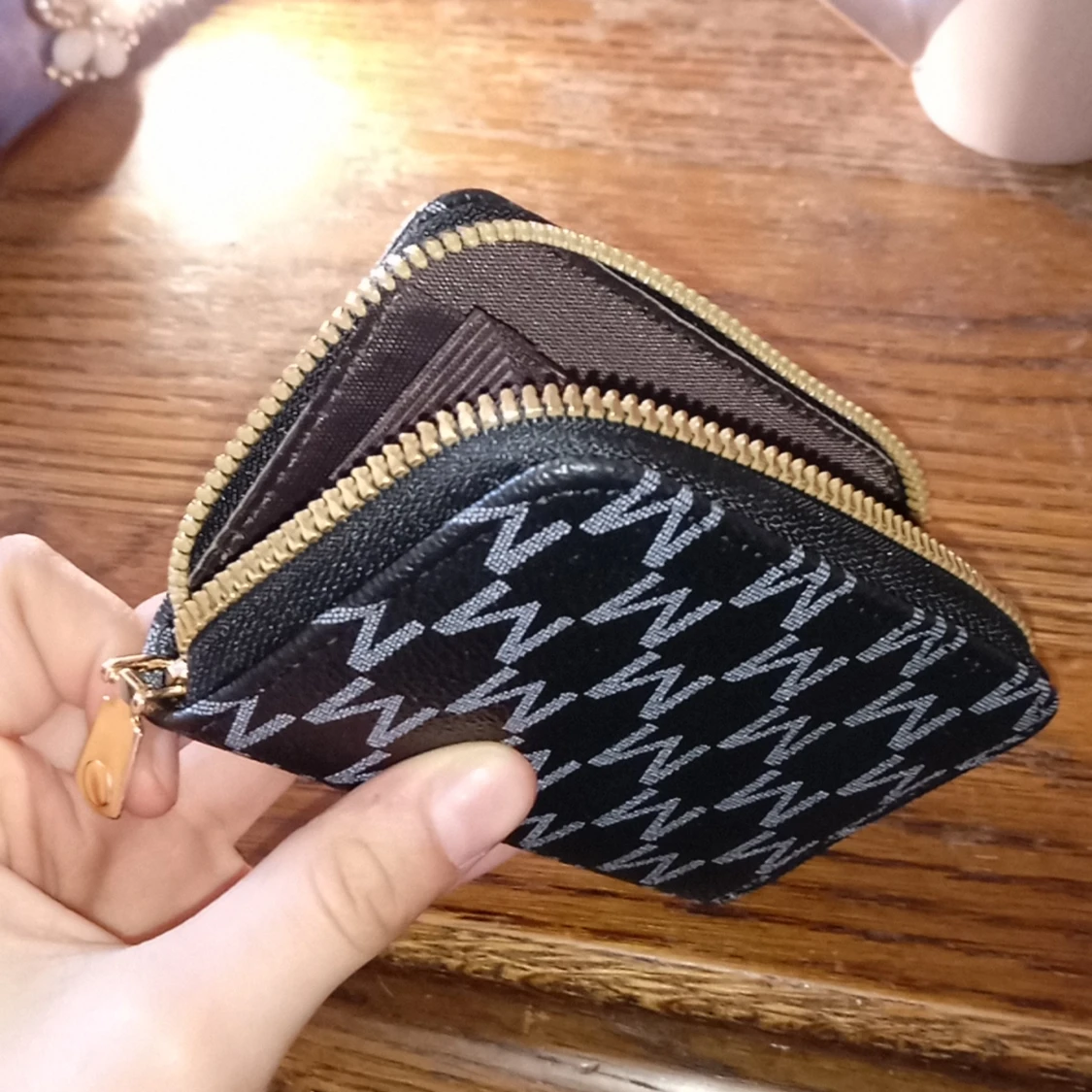 De är en kort plombok och den är hellt ny - 93