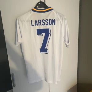 Larsson vm 94 s - Henrik Larsson Vm94 size L oanvänd perfekt till sommaren
