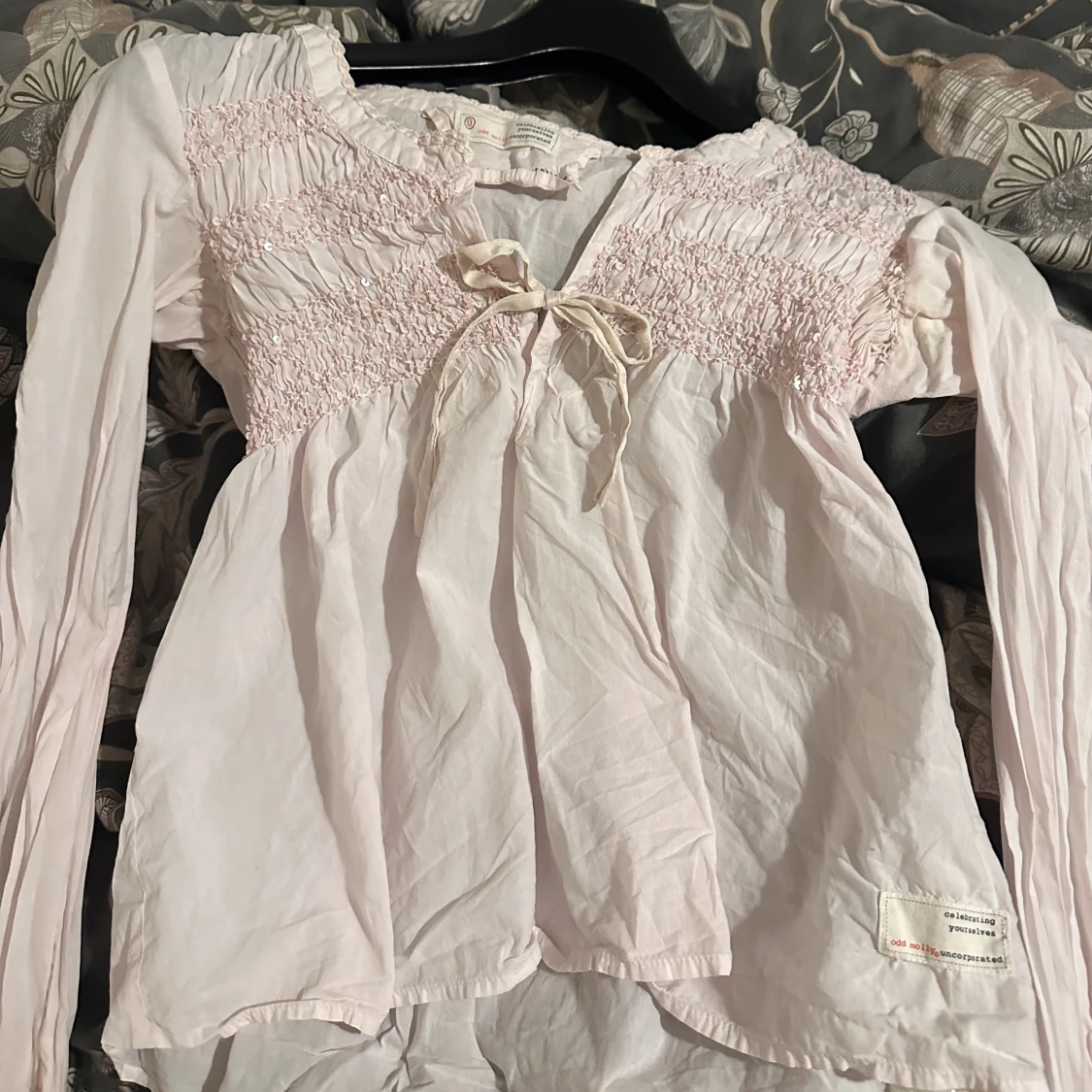 Ljus rosa Odd Molly blus