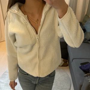 Tröja - Gosig tröja från lager 157. 