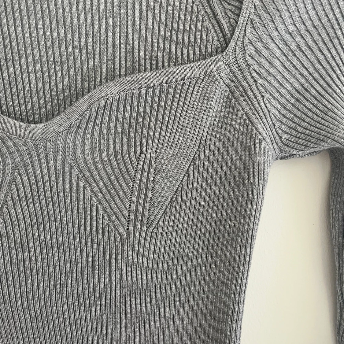 Fin långaad ribbad tröja med fluff - 91