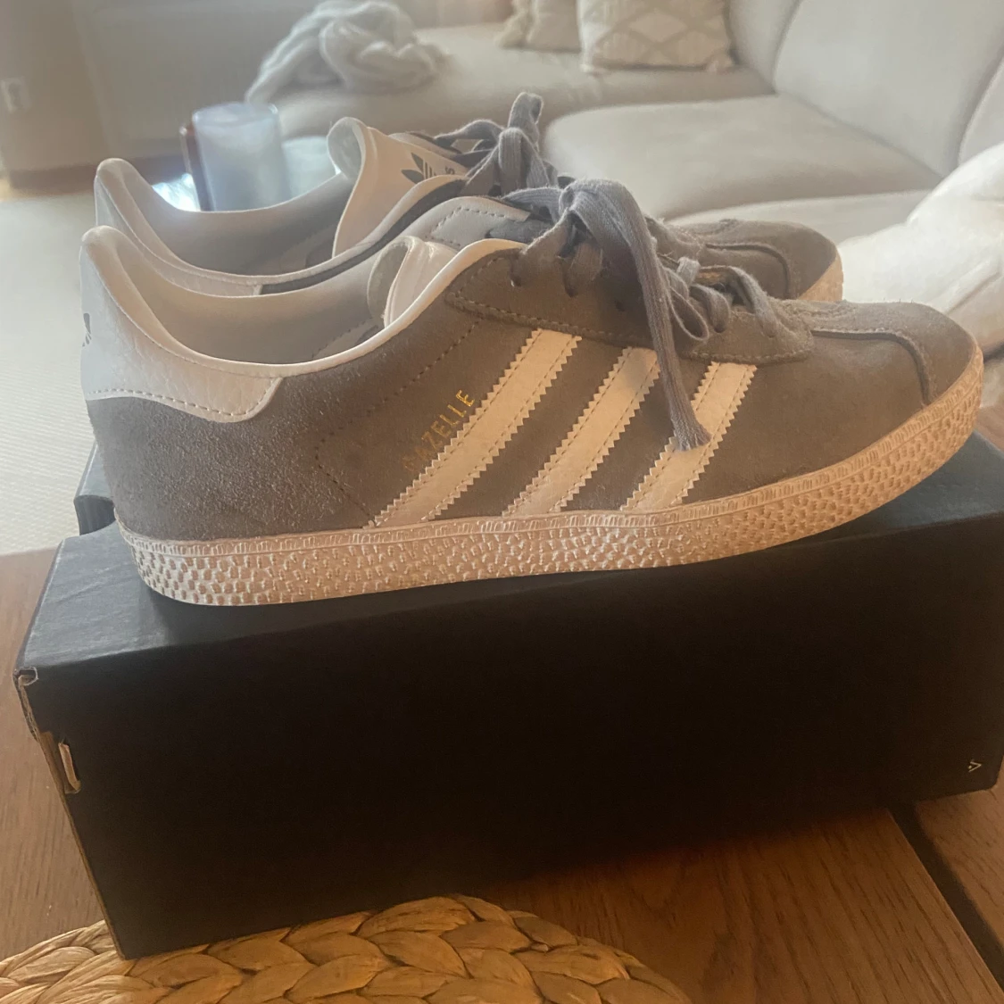 Adidas Orginals  - 90