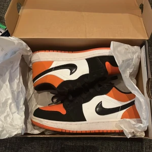 Jordans Low - Nya jordans lows bara gått idol en gång storlek 38