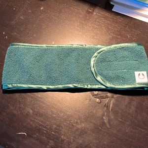 Pannband  - Perfekt till när man ska andvända ansiktsmask👌💗