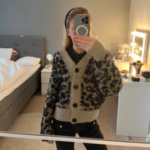 Leopardkofta - Lägger upp igen för att få fri frakt, jättesnygg kofta❣️❤️😚😚❤️❣️