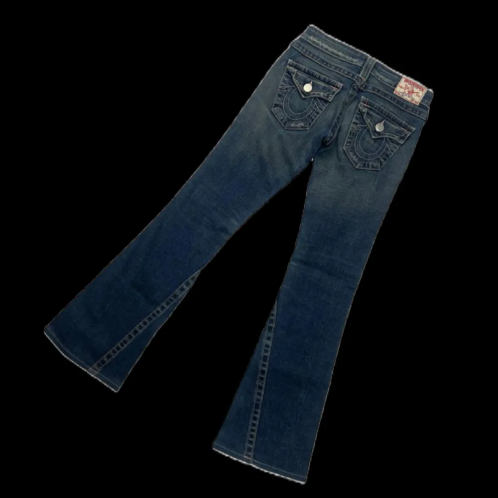 Vintage lowwaist true religion jeans🤍 {w/23}  Köparen står för frakten. Jeans & Byxor.