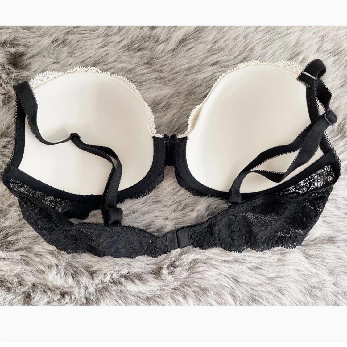 Victoria’s Secret - Lätt Vadderad Spets BH - 90