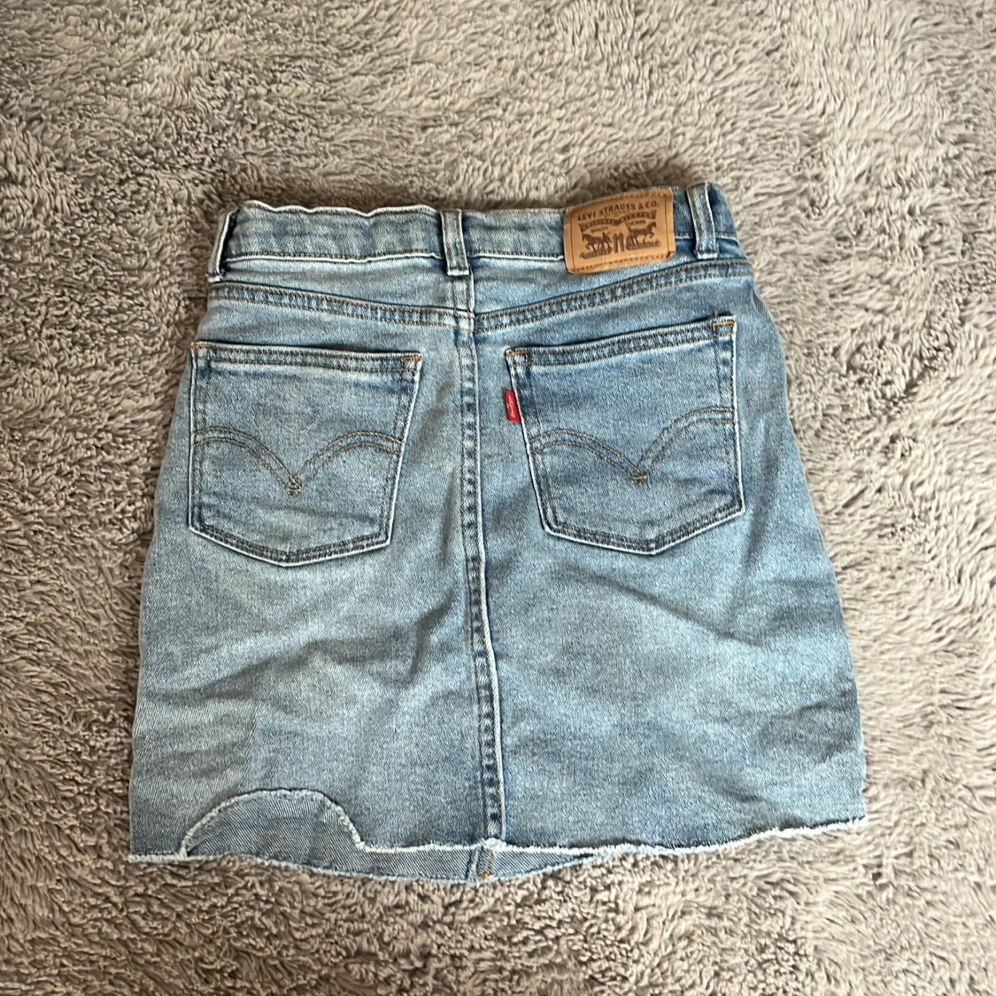 Levi’s skirt - 90