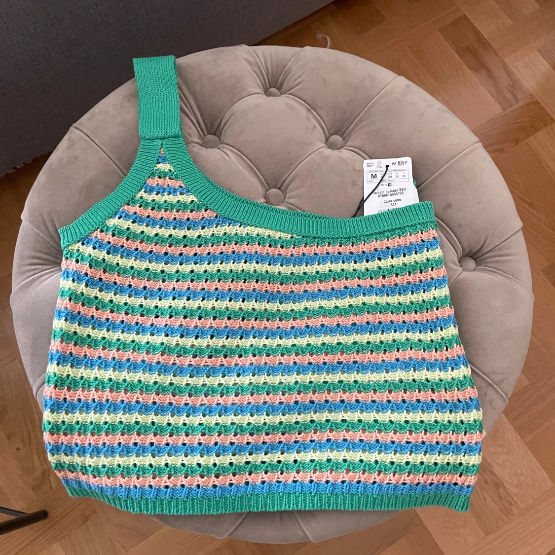 Stradivarius Virkad topp oanvänd. Jättefin.