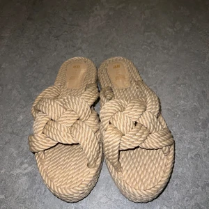 Sandaler  - Använt endast en gång