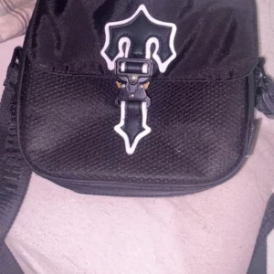 Trapstar väska - Säljer min trapstar!!!