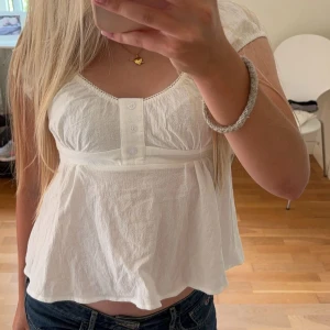 Söt topp - Säljer denhär jätte söta toppen!