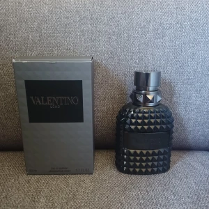 Valentino uomo intense - 50ml.