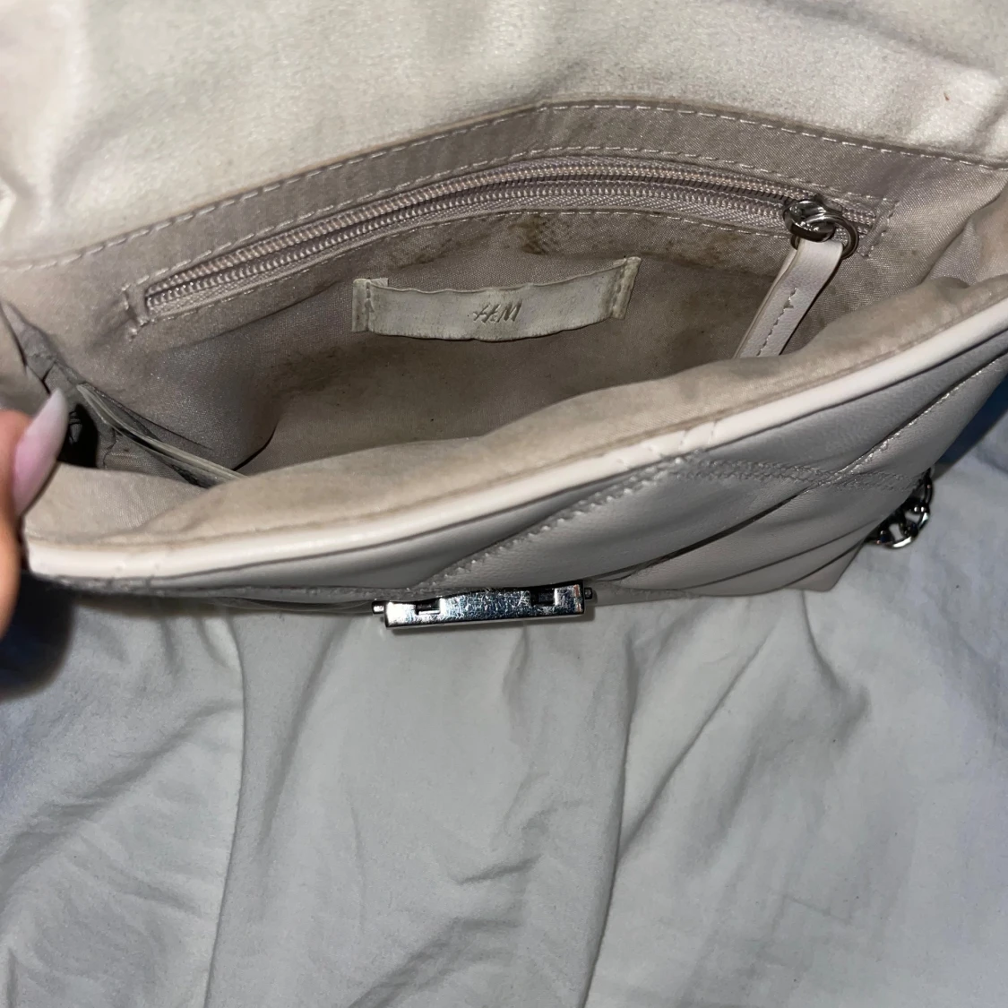 krämvit väska! - 90