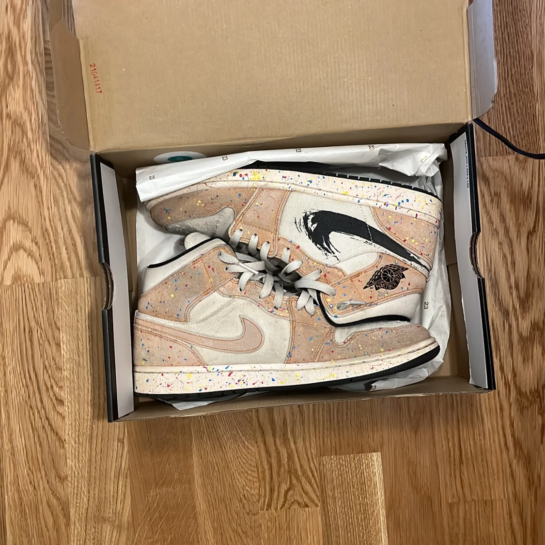 Jordan 1 Mid Brushstroke