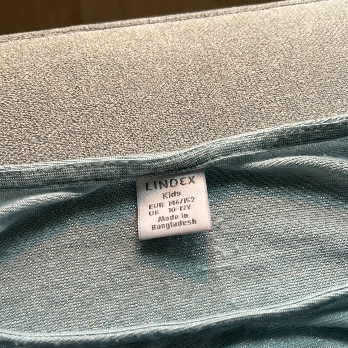  Ljusblå glittrig tröja  - 91